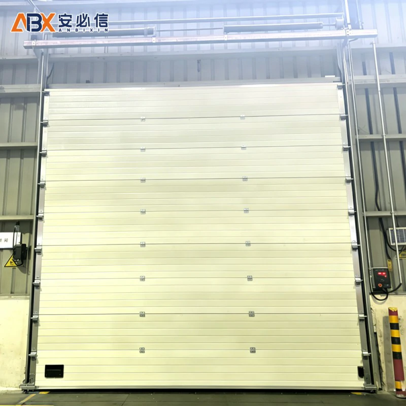 日喀则卡堆乡钢质提升门